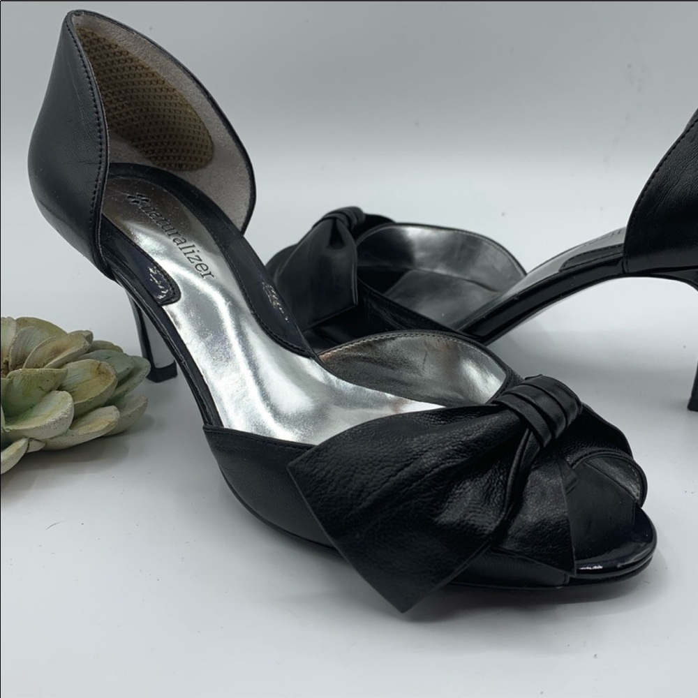 Naturalizer “Waiting” Black Heels*